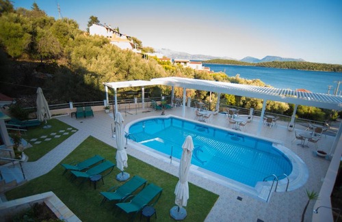 Perigiali Hotel | Oasis Hotel