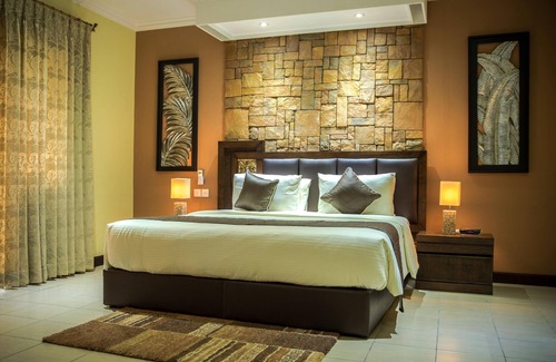Grand Anse Hotel | Oasis Hotel Restaurant & Spa