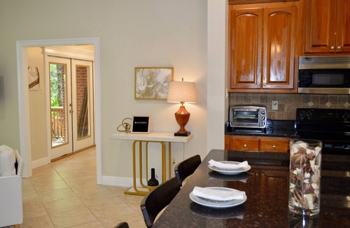 Daphne House | Oasis in Daphne