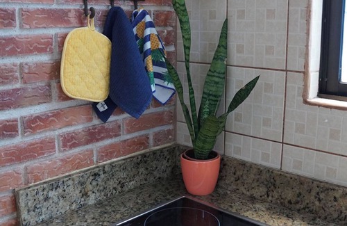 Amon Apartment | Oasis in Downtown next to Simon Bolivar Park with private balcony