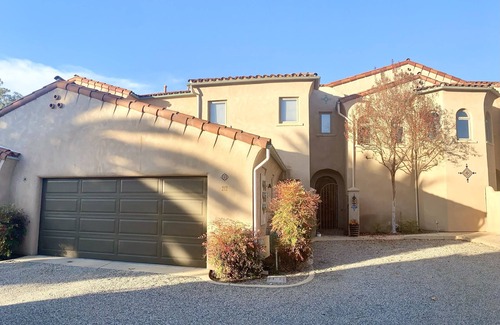Ojai House | Oasis in Downtown Ojai "Casa del Oro" Spanish Mediterranean Townhome
