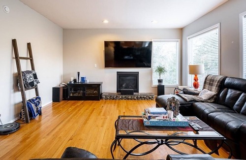 Langley House | OASIS in the City!