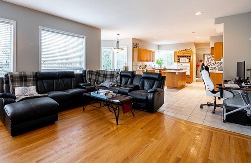 Langley House | OASIS in the City!