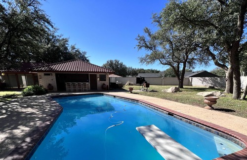 Odessa House | Oasis in the desert