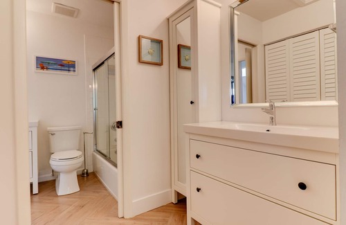 The Dunes House | Oasis Inn the Dunes: Beautiful Pet-Friendly Island Home! Great location!