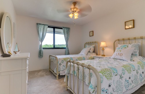 The Dunes House | Oasis Inn the Dunes: Beautiful Pet-Friendly Island Home! Great location!