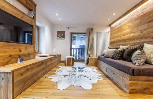 Valtournenche Apartment | Oasis of Alpine Comfort in Valtournenche: A Ski Week Just Steps from Everything