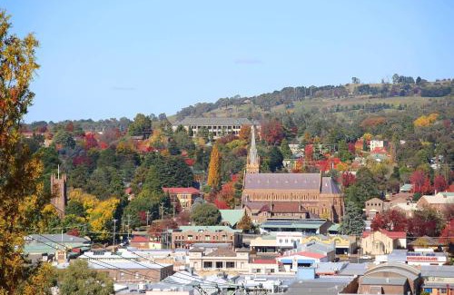 Armidale Apartment | Oasis on Marsh
