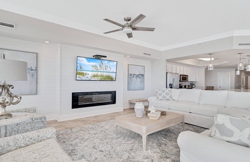Orange Beach Condo | Oasis, Parking level 4BR, Restaurant and Bar on site!