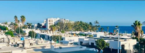 Puerto del Carmen Apartment | OASIS PLAYA CHICA con terraza a 100m del Mar
