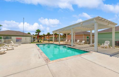 Fulton House | Oasis Resort