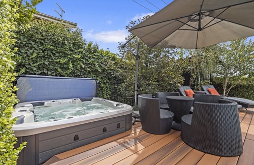 Macarthur House | Oasis Retreat Luxe Couples Escape|Pool|Spa|4PM SUN CHECK OUT*n