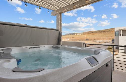 St. George House | Oasis Retreat townhouse