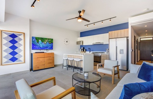 El Caloso Apartment | Oasis Rooftop Pool Ocean Views, Balcony Nr Romantic Zone