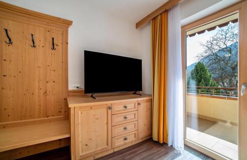 Lagundo Apartment | Obermoarhof Hönigspitze OG Deluxe