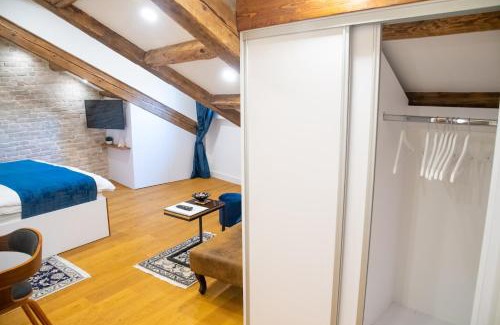 Old Town Bed & Breakfast | Oblivion Luxury Rooms