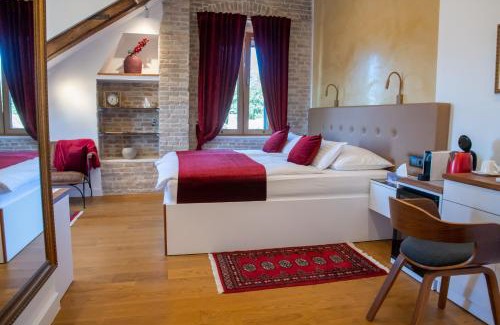 Old Town Bed & Breakfast | Oblivion Luxury Rooms