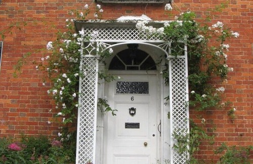 Bedford House | Observatory House: huge historic house and garden
