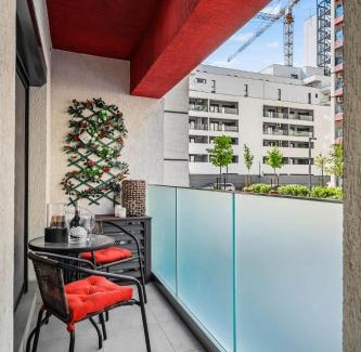 Militari Apartment | OCCO by the Park