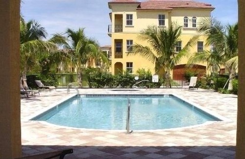 Hutchinson Island South Villa | Ocean Bay Villas on Hutchinson Island Florida