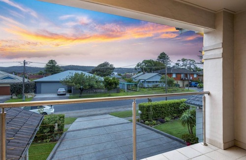 Umina Beach House | Ocean Beach Holiday House