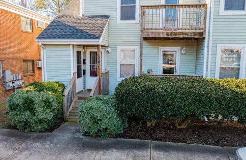 Norfolk Apartment | Ocean Bliss: Cozy Apt Retreat(D) Norfolk, Virginia