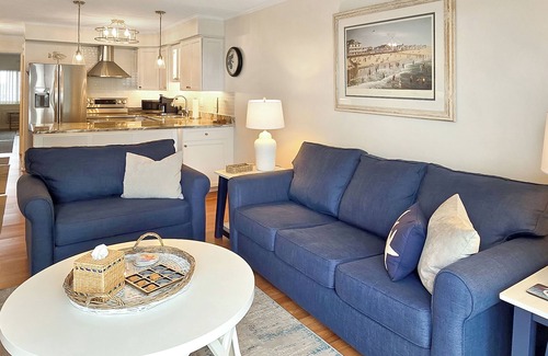 Midtown Ocean City Condo | Ocean Block and Ocean View 1 Bedroom Condo! Great midtown location less than a block from the beach and ocean! Summer View 404