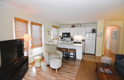 Rehoboth Beach Condo | OCEAN BLOCK LOCATION! STEPS TO REHOBOTH BEACH-BOARDWALK-7 Maryland Ave.