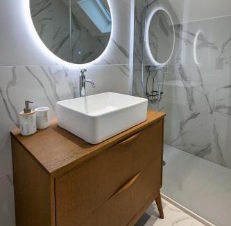 Concarneau Apartment | Ocean Blue