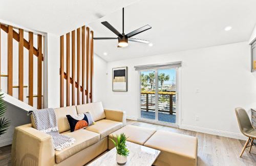 Gulf Lagoon Beach Apartment | Ocean Breeze 3C