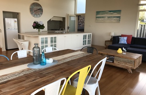 Gerroa House | Ocean Breeze and Amazing Views
