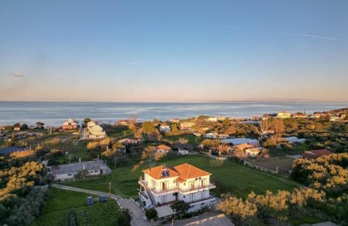 Drosia House | Ocean Breeze Apartment