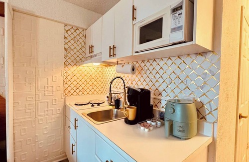 East Daytona Apartment | Ocean Breeze BeachFront Retreat