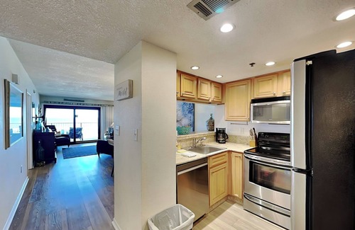 Ono Island Condo | Ocean Breeze East #303 | Beach Access, Pool!