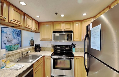 Ono Island Condo | Ocean Breeze East #303 | Beach Access, Pool!