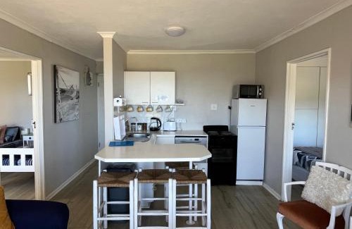 Hermanus Apartment | Ocean Breeze @ Hermanus Beach Club
