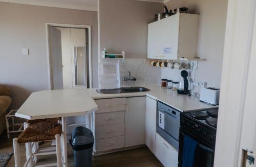 Hermanus Apartment | Ocean Breeze @ Hermanus Beach Club