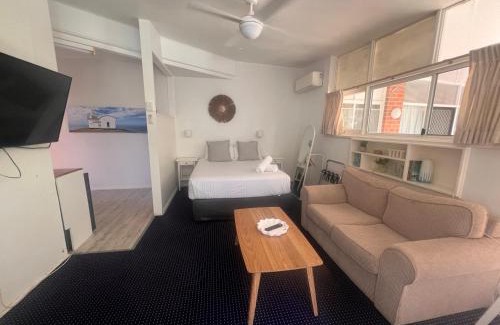 Port Macquarie Hotel | OCEAN BREEZE MOTEL