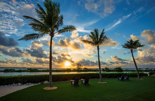 Marathon Apartment | Ocean Breeze| Paddleboarding. Four Bedroom Private Villa
