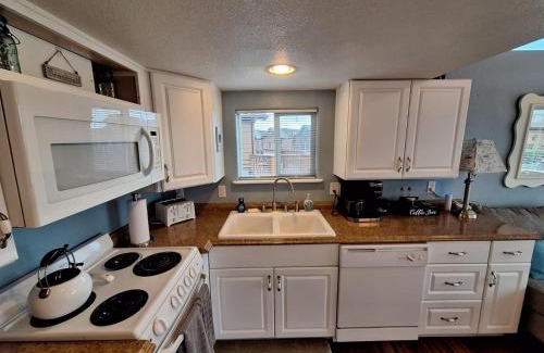 Smith River House | Ocean Cabin 23 With Private Hot Tub Honeymoon