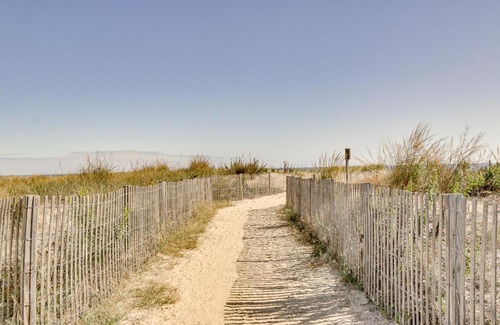 North Ocean City Apartment | Ocean City Condo - Steps to Beach!