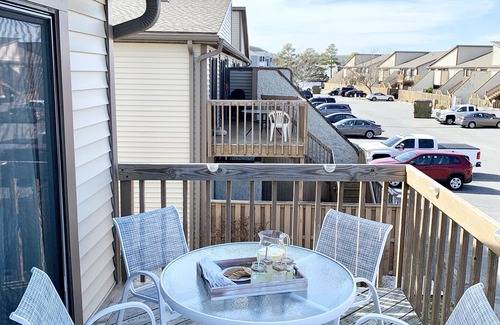 North Ocean City Condo | OCEAN CITY CONDO W/INDOOR & OUTDOOR POOL + 3 BLOCKS TO THE BEACH!