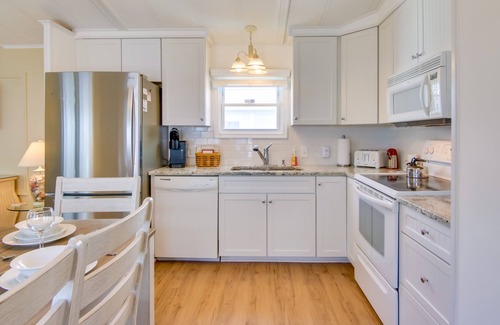 Montego Bay House | Ocean City Home w/Pool Access: Near Park & Beach!
