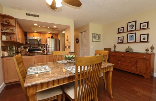 Butler Beach Condo | Ocean Club 1 – 4 Min Walk to Beach, Private Garage