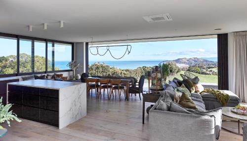 Okitu House | Ocean + Country - Wainui Beach