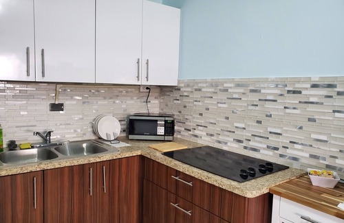 Puerto Nuevo Apartment | Ocean Dreams Apt # 1, n3 bedroom apartment with AC in charming Vega Baja
