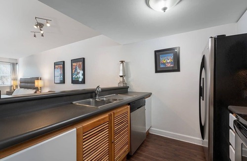 South Beach Apartment | Ocean Drive Studio Apt | Heart of Miami Beach