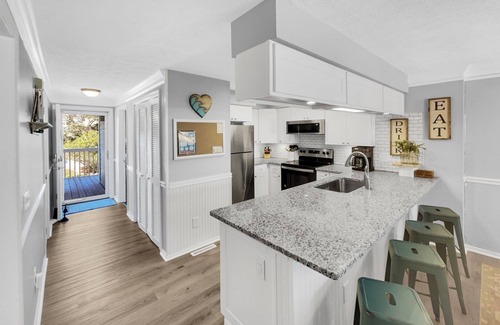 Kure Beach Condo | Ocean Dunes 1st Floor Unit - Oceanfront w Pools - Kure Beach Rental