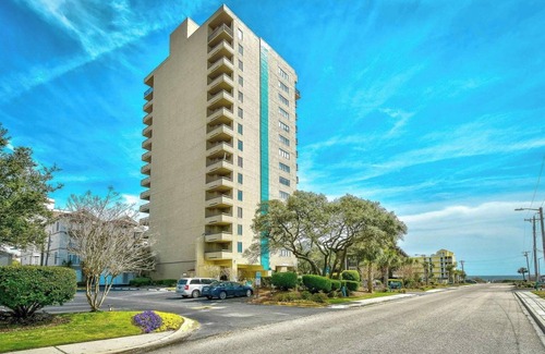 Myrtle Beach Condo | Ocean Dunes Tower 1, 1BR, Pool and Views of Ocean!