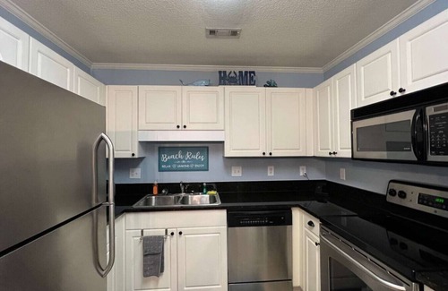 Vaught Apartment | Ocean Escape at Savannah Shores 1mile to the beach